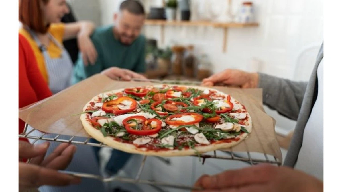 Dlaczego warto dorzucić garść szpinaku do pizzy