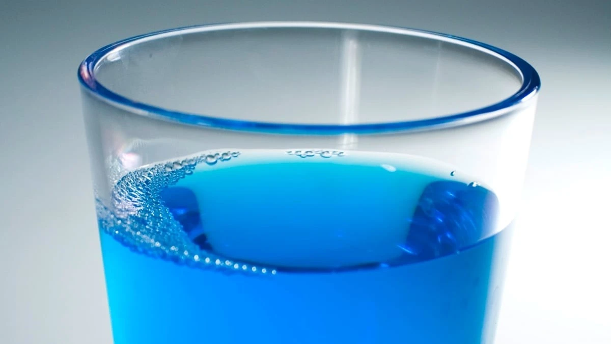 Płyny do płukania ust a zdrowie serca: czy to zagrożenie czy tylko szum medialny?