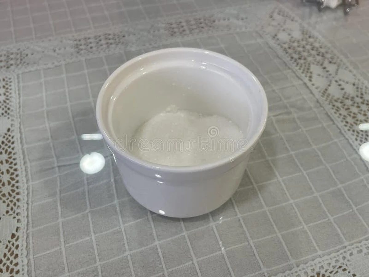 Dlaczego twoje „zdrowe” śniadanie to w rzeczywistości 23 łyżeczki cukru - image 1