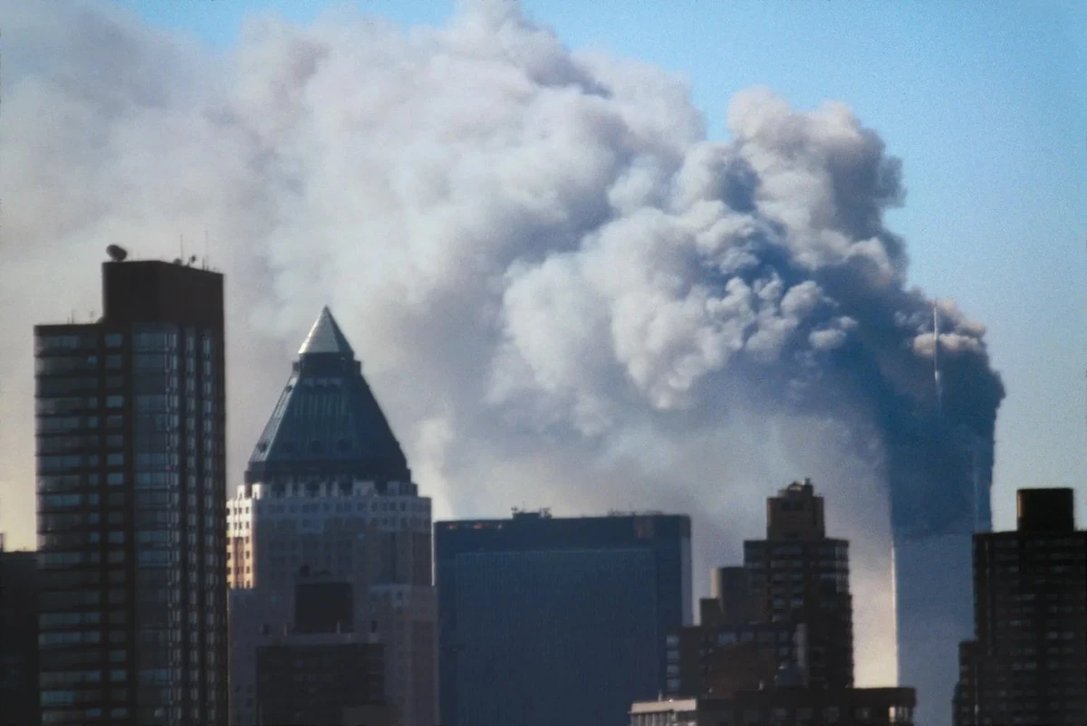 Dlaczego służby radzą zwiększyć czujność w dużych miastach z powodu konfliktu z Iranem