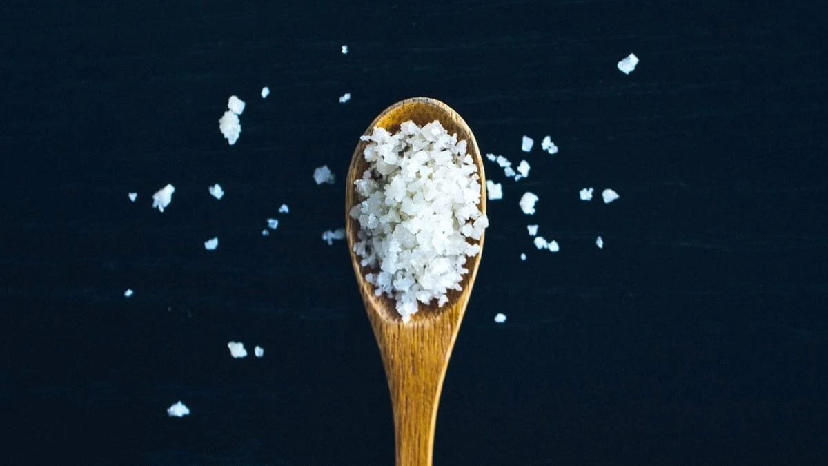 Dlaczego woda, którą pijesz na co dzień, może podnosić Twoje ciśnienie