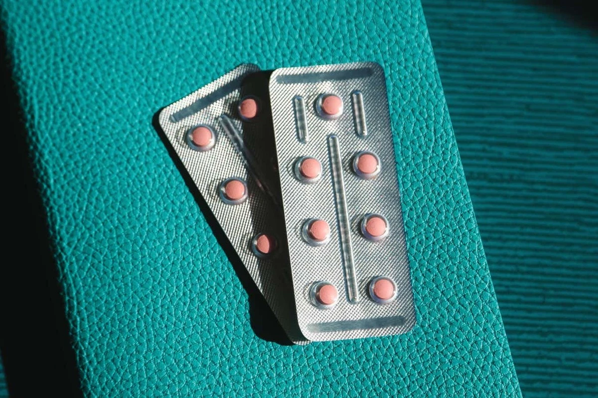 Dlaczego początek menopauzy to kluczowy moment dla zdrowia Twojego mózgu