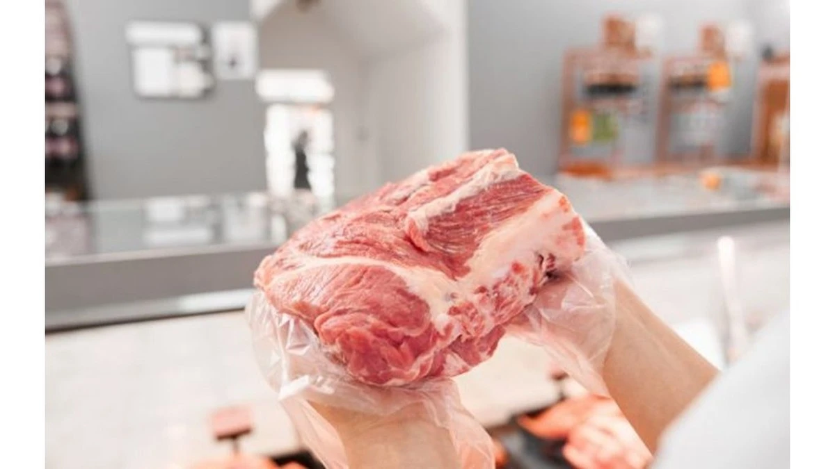 Ukryty znak na opakowaniu mięsa, który ostrzega przed niebezpieczeństwem