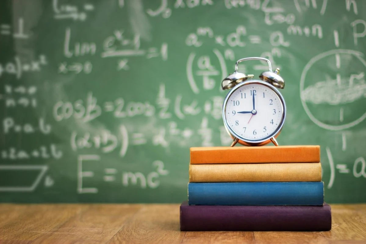 sztucznaintelig-extra-1.webp Sztuczna inteligencja rozwiązuje problemy matematyczne, o których naukowcy mogli tylko pomarzyć - image 1