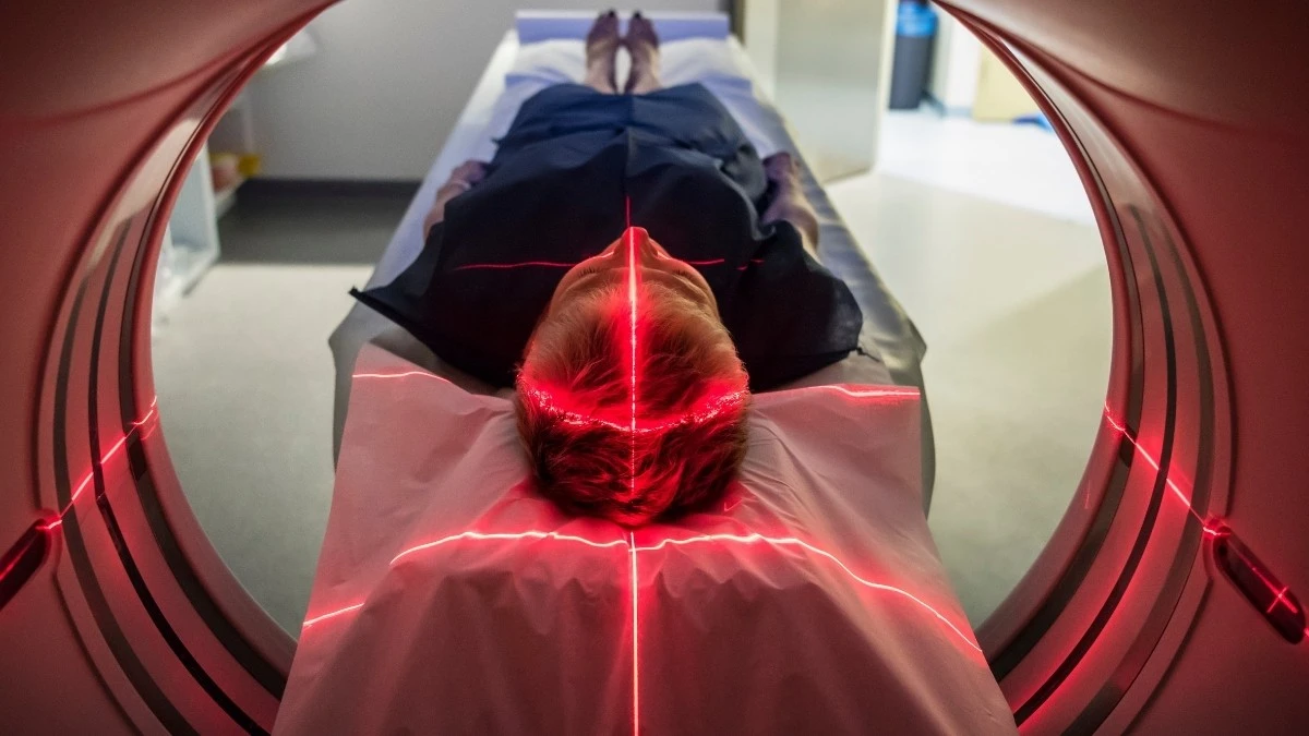 Dlaczego warto brać gorący prysznic tuż przed pójściem spać