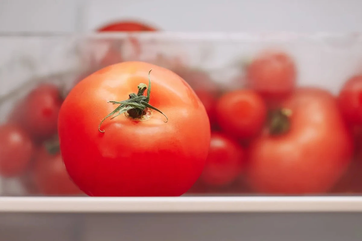 Dlaczego doświadczone gospodynie wkładają zwiędłe warzywa do lodowatej wody