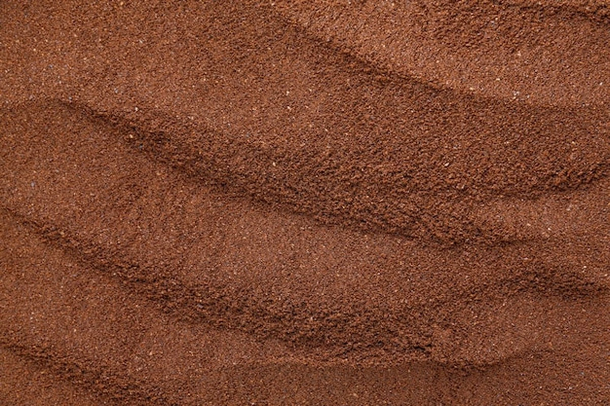 Przestań wyrzucać fusy po kawie: naukowcy znaleźli sposób, by zmienić je w tanią izolację domu - image 1