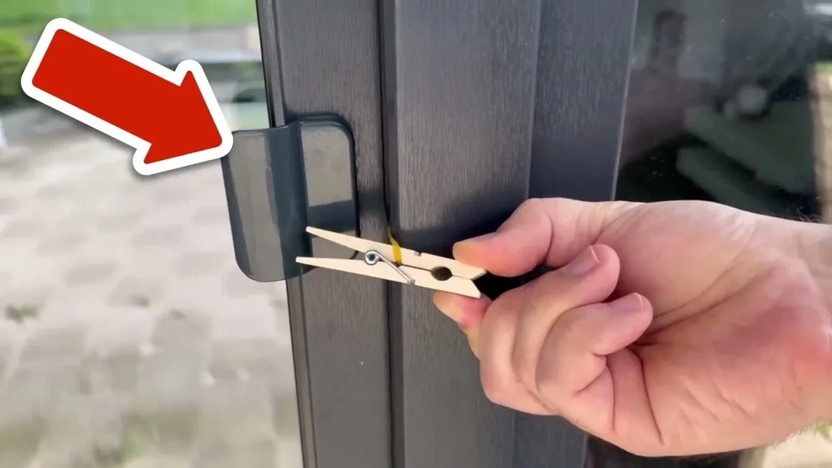 Genialny trik z klamerką: rozwiązanie problemu niedomykających się drzwi balkonowych