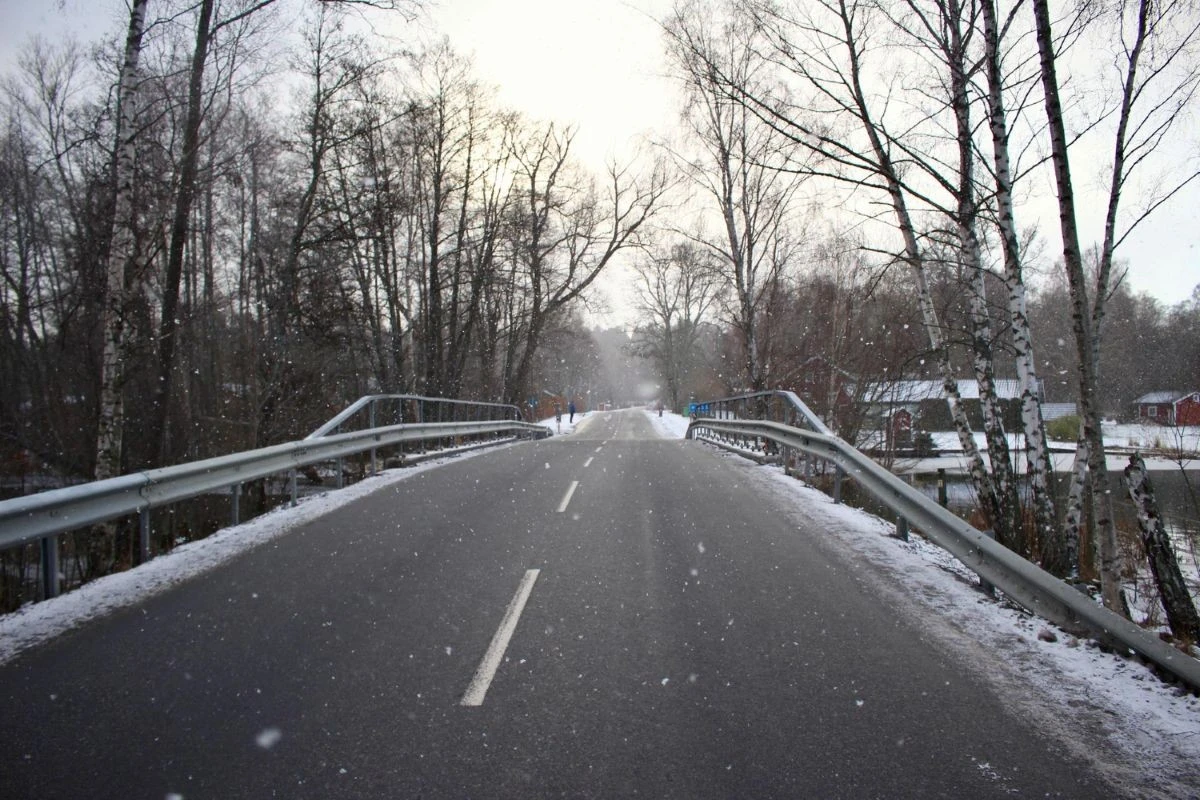 Dlaczego warto schować zimowe buty dopiero po najbliższym weekendzie