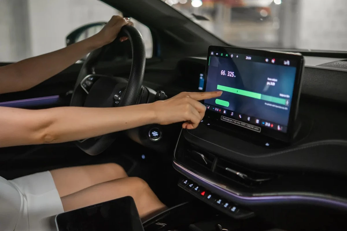 Dlaczego zimą zasięg Twojego elektryka topnieje w oczach: to nie tylko wina baterii