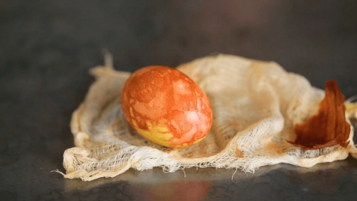 Dlaczego warto wrzucić kwiaty aksamitki do garnka z jajkami - image 1