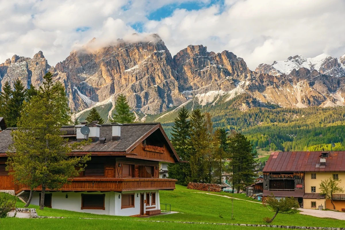 Dlaczego doświadczeni podróżnicy wybierają nocleg na wysokości 3000 metrów