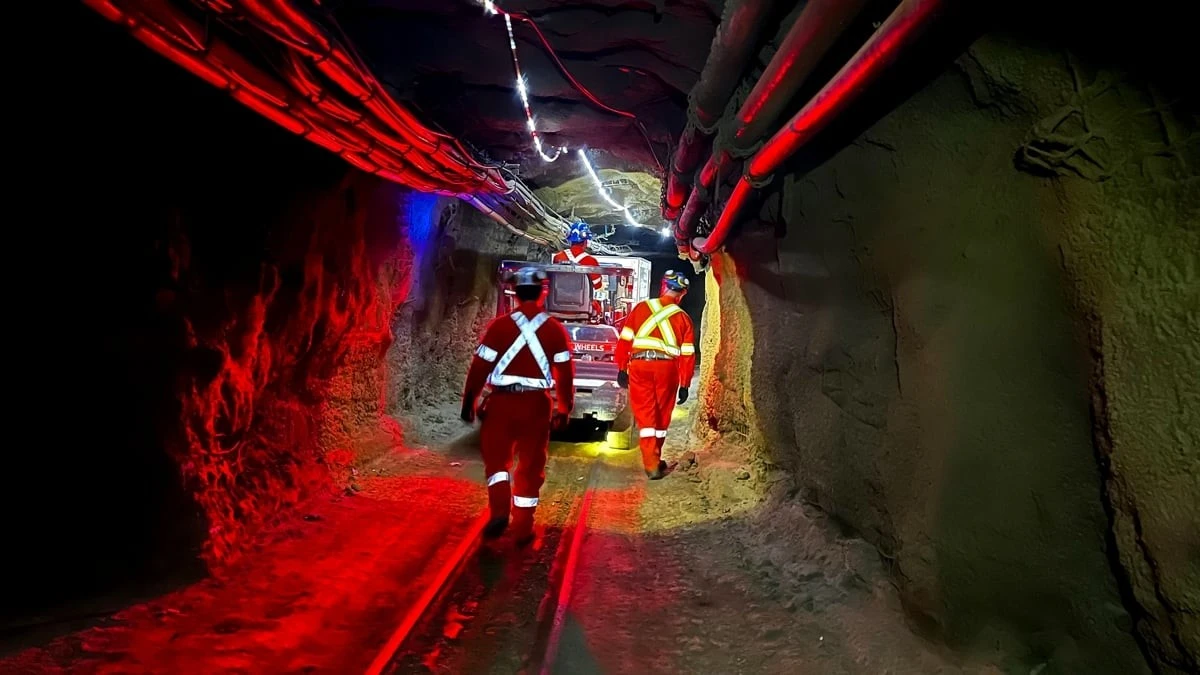 Dlaczego naukowcy schłodzili to laboratorium do temperatury niższej niż w kosmosie
