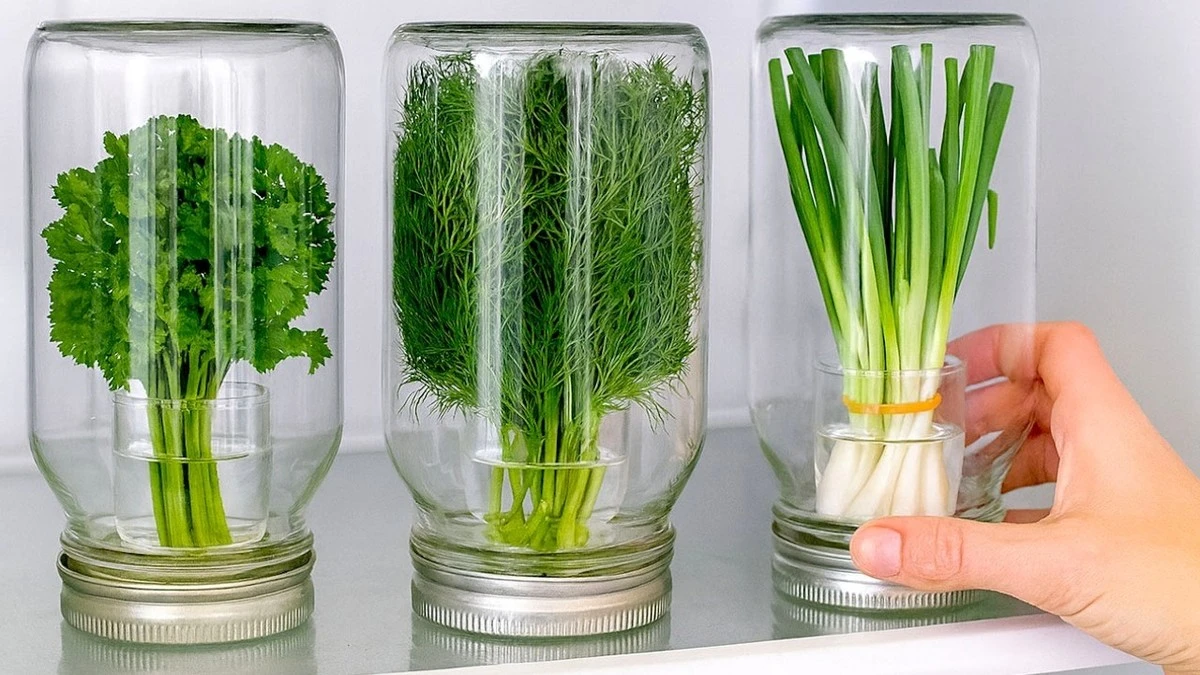 Dlaczego doświadczone gospodynie wkładają zwiędłe warzywa do lodowatej wody - image 1