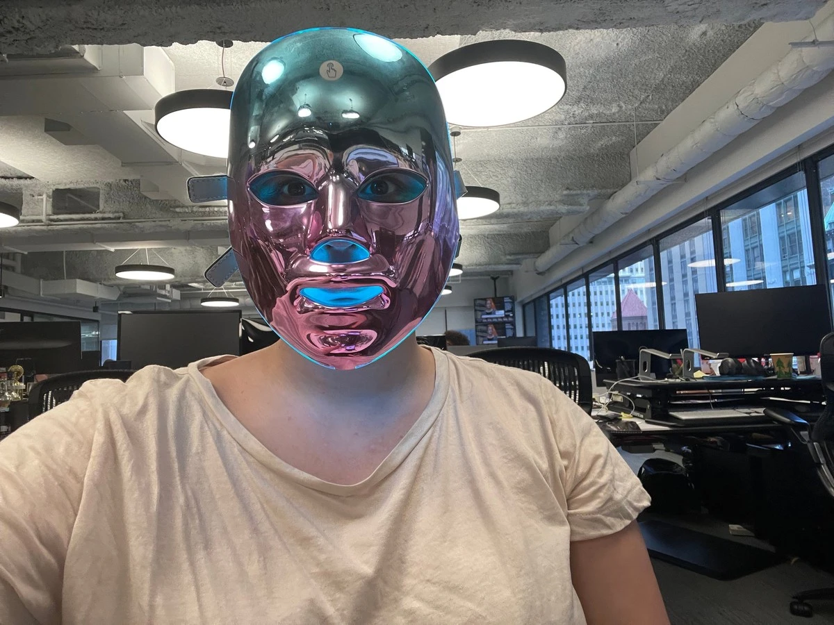 Zapłaciłam 500 złotych za ledową maskę do twarzy. Oto co po miesiącu powiedziała mi dermatolog - image 1