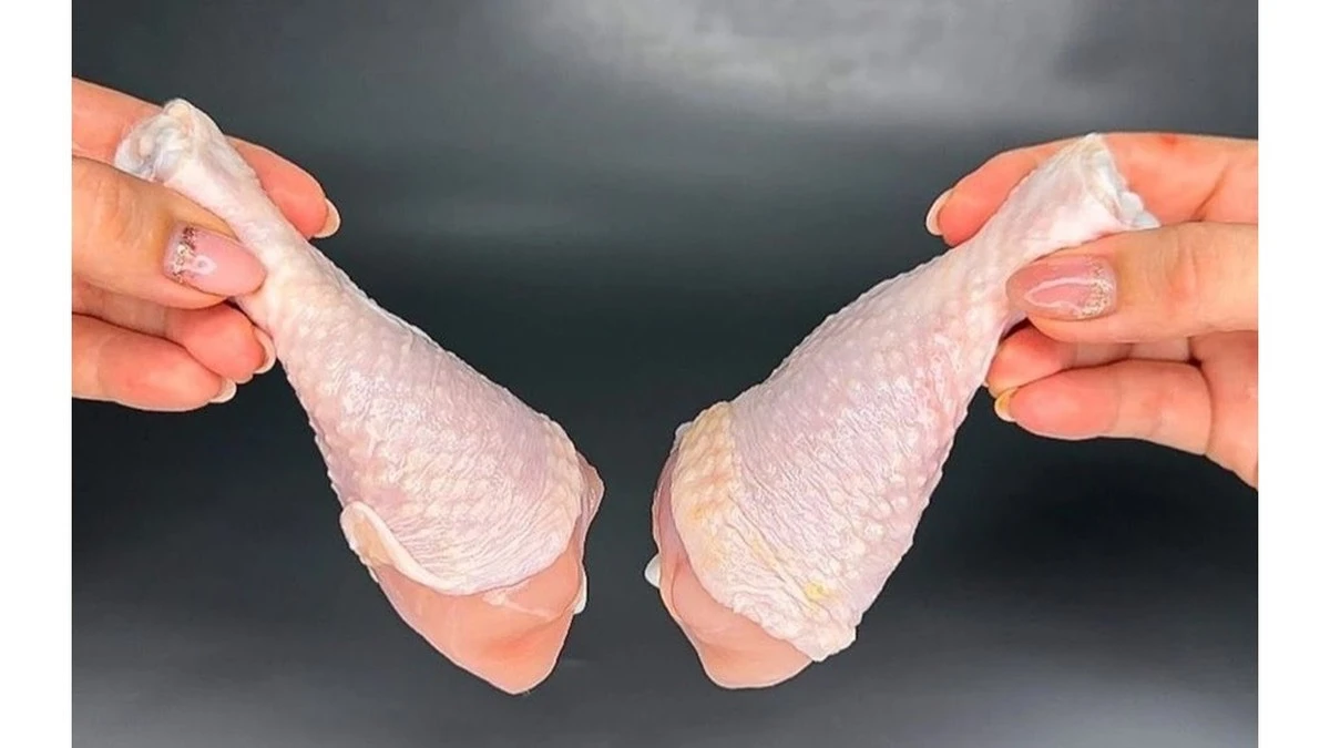 Dlaczego warto unikać piersi z kurczaka z białymi paskami