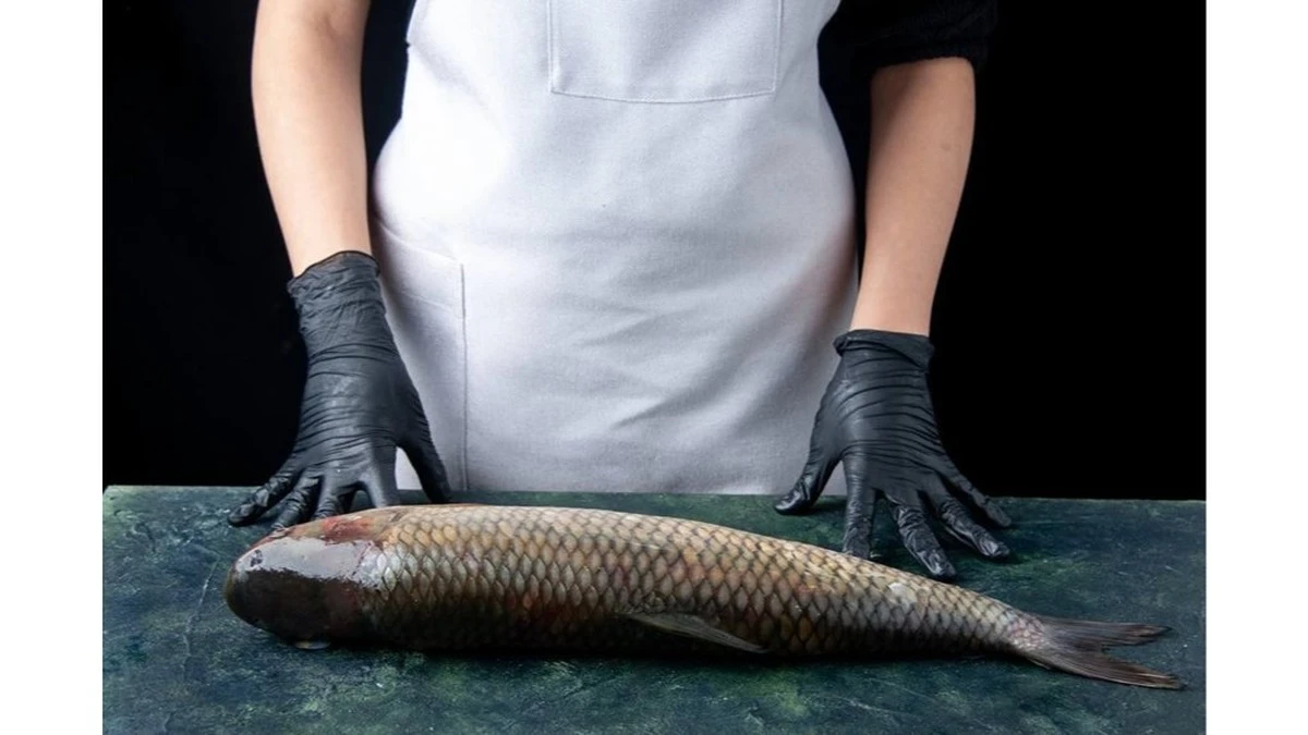 Wystarczy wrzątek i łyżka: jak wyczyściłam 11 kg ryb w 20 minut