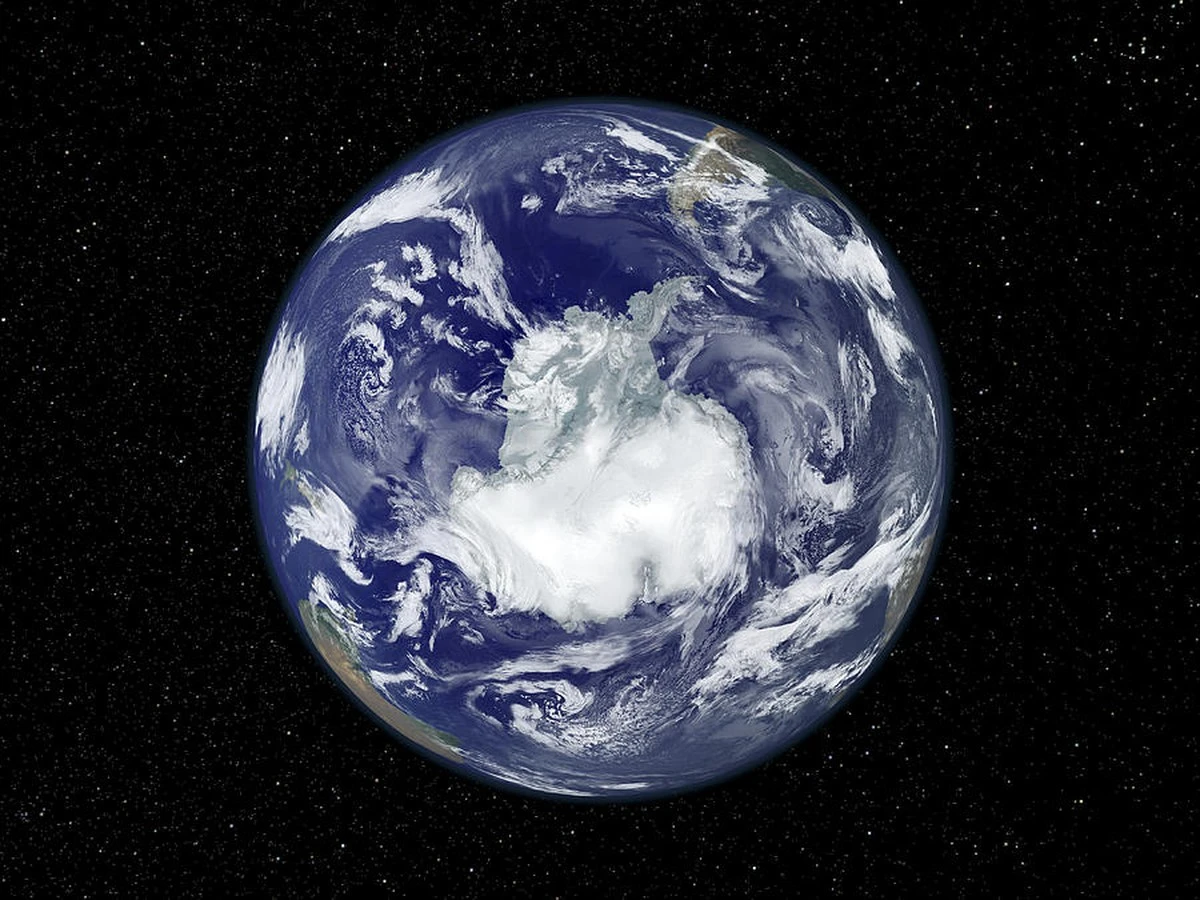 dlaczegoprzycia-extra-1.webp Dlaczego przyciąganie ziemskie pod Antarktydą staje się coraz słabsze - image 1