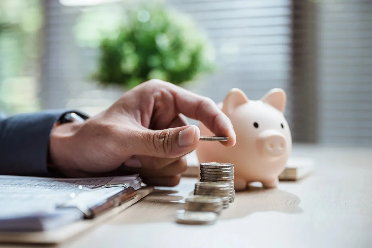 Dlaczego Polacy coraz częściej pożyczają 17 tysięcy euro na remont domu