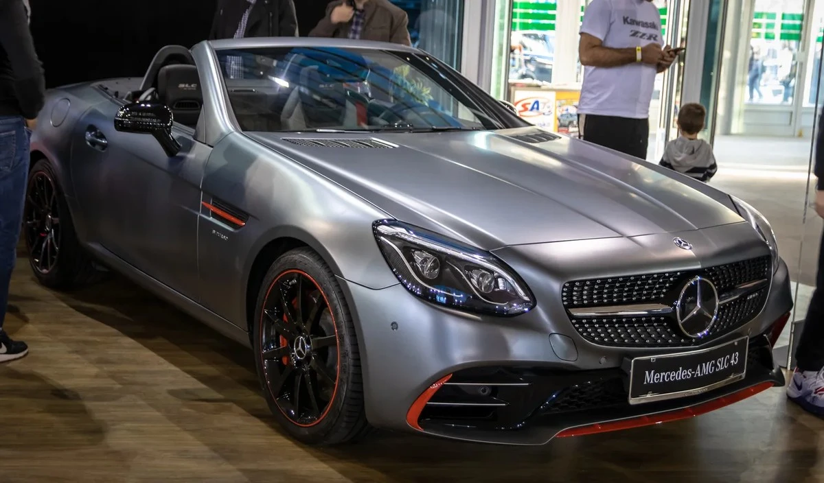 Dlaczego Twoje ulubione sportowe auto może zniknąć z rynku już w 2026 roku