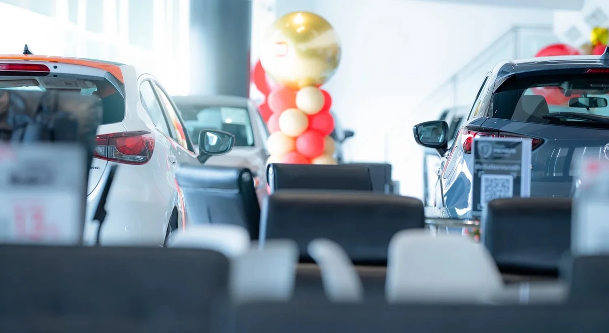 Koniec ery „sprzedam w stanie widocznym na zdjęciach”. Nadchodzą zmiany w sprzedaży aut