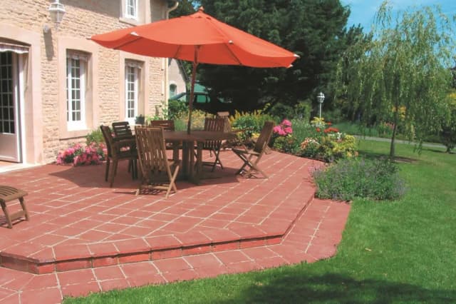 Jak wykonać taras betonowy: Krok po kroku do idealnego efektu