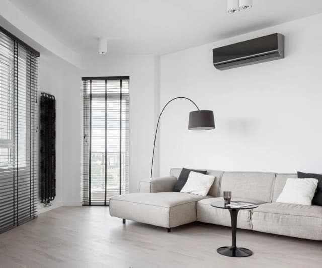 Gdzie umieścić klimatyzator w salonie? Najlepsze lokalizacje