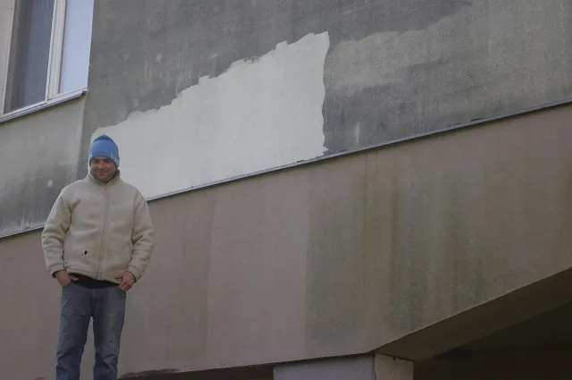 Zacieki na elewacji: 7 skutecznych metod usuwania i prewencji