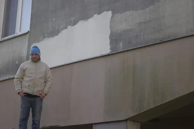 Zacieki na elewacji: 7 skutecznych metod usuwania i prewencji