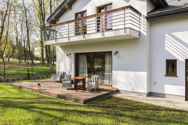 Jaka powinna być optymalna wielkość tarasu? Sprawdź wymiary