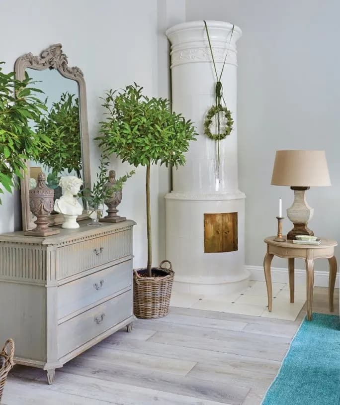 Co postawić na komodzie w salonie: 10 inspirujących pomysłów