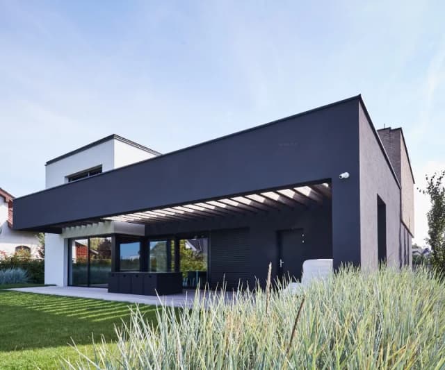 Antracytowe okna: 7 najlepszych kolorów elewacji - inspiracje